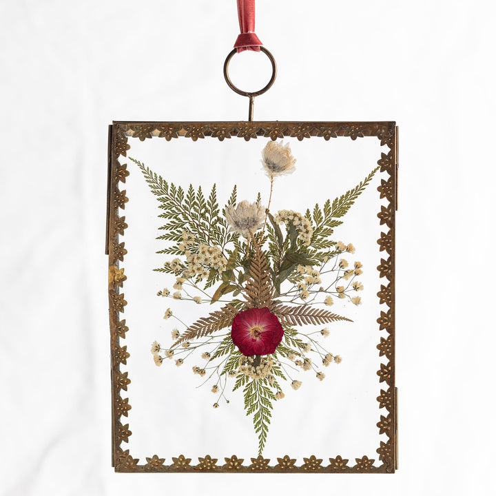 Off-Site Private Pressed Floral Frame Workshop - Amber Bandukwala + Wednesday, May 28, 2025 at 6:00 PM